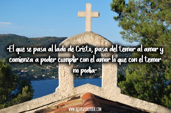 el que pasa al lado de Cristo.jpg